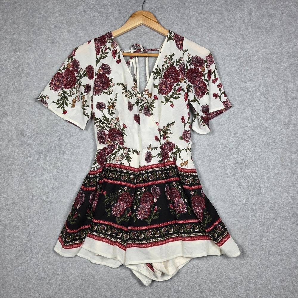 Mi Ami Romper Womens Size XS White Dark Floral V Neck Francescas Relaxed Boho